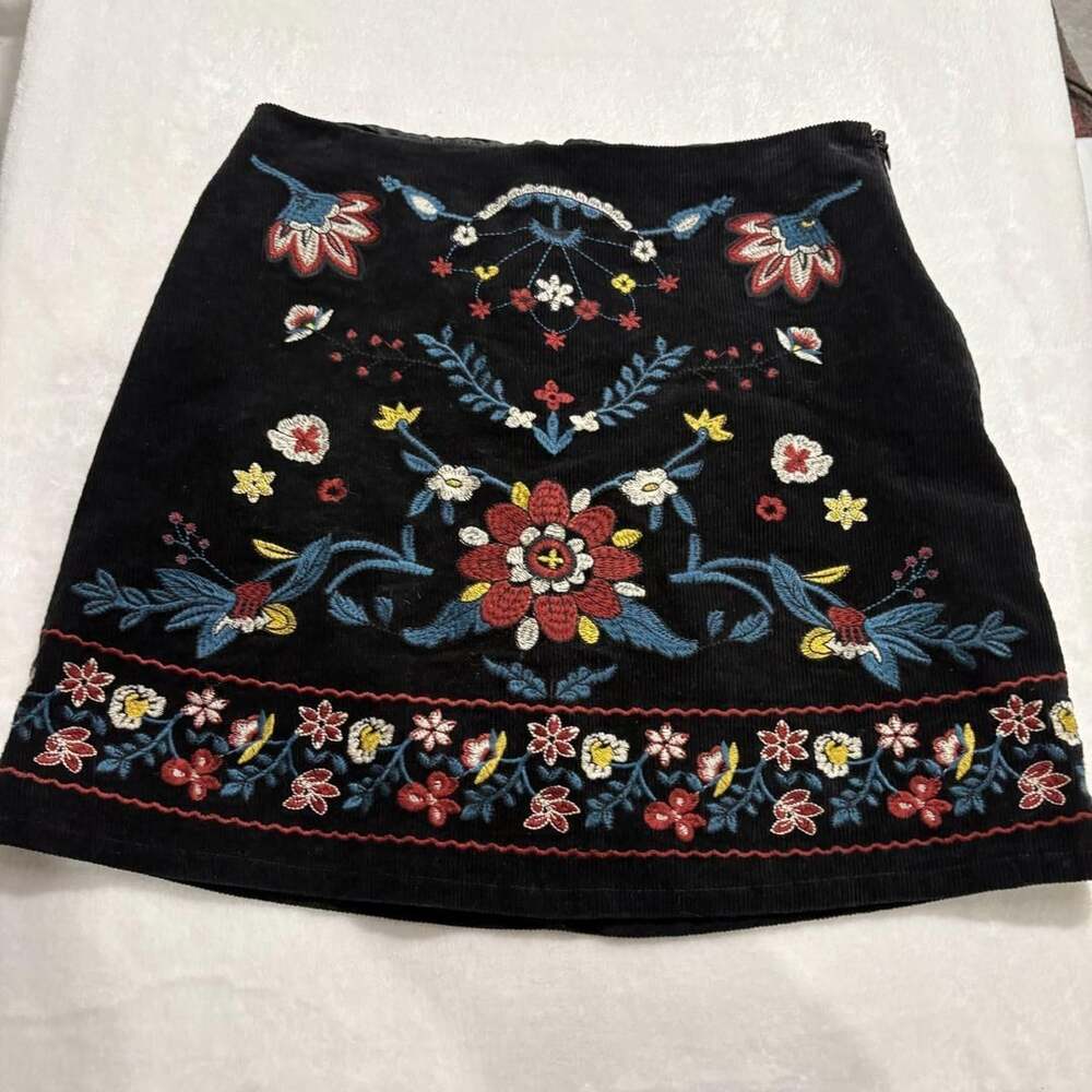 Mi Ami Embroidered Corduroy Mini Skirt Size M Black Floral